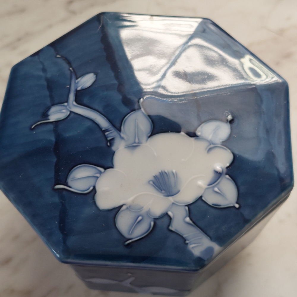 Blue and White trinket box